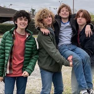 Meet your Posher, Val